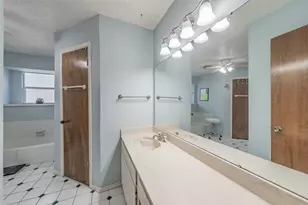 3213 Whisper Wood Ct, Bedford, TX 76021 - Photo 31