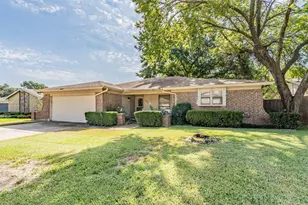 3213 Whisper Wood Ct, Bedford, TX 76021 - Photo 1