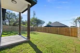 932 Bosque River Dr, Granbury, TX 76048 - Photo 31