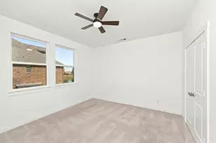 695 Vista Del Lago Dr, Lewisville, TX 75067 - Photo 15
