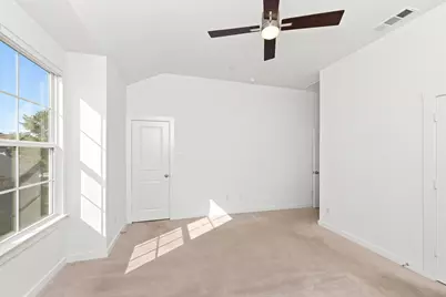 695 Vista Del Lago Drive, Lewisville, TX 75067 - Photo 19