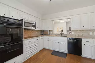7414 Windmill Ln, Garland, TX 75044 - Photo 11