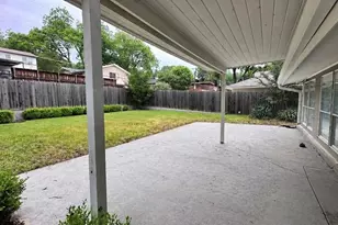 9551 Highedge Dr, Dallas, TX 75238 - Photo 35