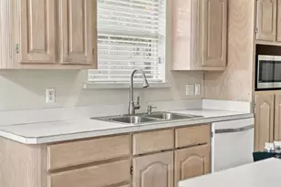411 W Spring St, Weatherford, TX 76086 - Photo 11