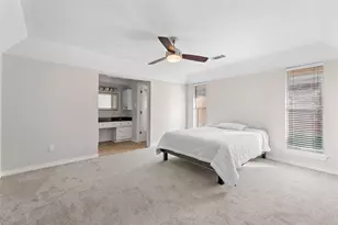 6907 Pickrell Dr, Dallas, TX 75227 - Photo 17