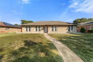 6907 Pickrell Dr, Dallas, TX 75227 - Photo 31