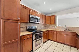 6907 Pickrell Dr, Dallas, TX 75227 - Photo 13