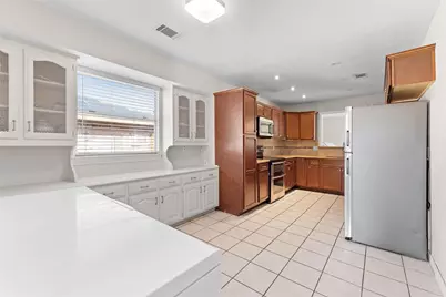 6907 Pickrell Drive, Dallas, TX 75227 - Photo 11