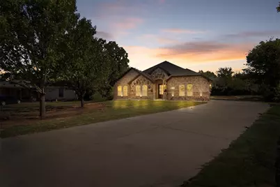 1594 E Springcrest Circle, Lancaster, TX 75134 - Photo 1