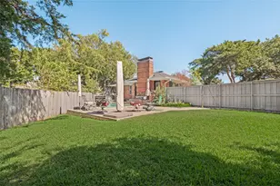 447 W Colorado Blvd, Dallas, TX 75208 - Photo 5