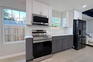 2538 Hooper St, Dallas, TX 75215 - Photo 21
