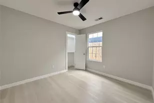 2538 Hooper St, Dallas, TX 75215 - Photo 13