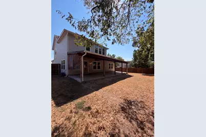 402 N Race Street, Tioga, TX 76271 - Photo 5