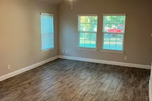 305 W Houston St, Leonard, TX 75452 - Photo 7