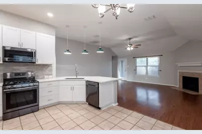 12136 Lamington Drive, Fort Worth, TX 76244 - Photo 31