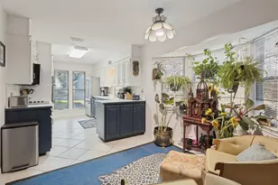 2403 Radcliffe Dr, Arlington, TX 76012 - Photo 11