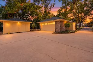 2403 Radcliffe Dr, Arlington, TX 76012 - Photo 27