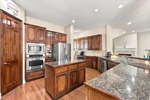 7223 Native Oak Ln, Irving, TX 75063 - Photo 17