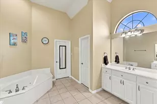 7223 Native Oak Ln, Irving, TX 75063 - Photo 23