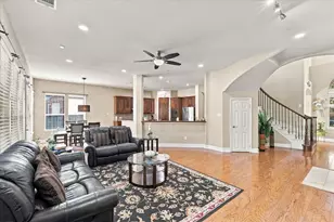 7223 Native Oak Ln, Irving, TX 75063 - Photo 13