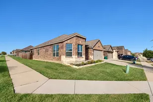 717 Lansman Trail, Denton, TX 76207 - Photo 3