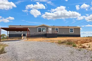 359 Co Rd 4791, Boyd, TX 76023 - Photo 1