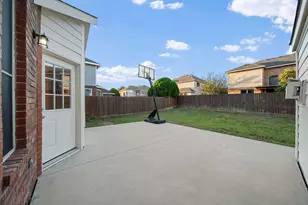 1005 Raspberry Ln, DeSoto, TX 75115 - Photo 29