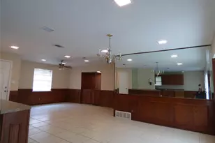 502 Moonlight Dr, Garland, TX 75040 - Photo 5