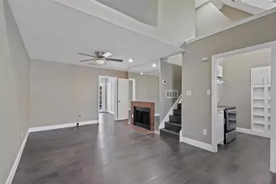 1448 Weiler Boulevard, Fort Worth, TX 76112 - Photo 23