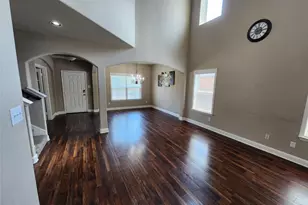 5848 Burgundy Rose Dr, Fort Worth, TX 76123 - Photo 9