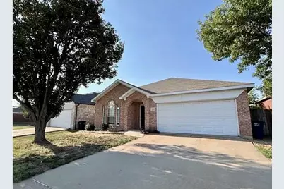 3605 Lasso Road, Fort Worth, TX 76262 - Photo 3