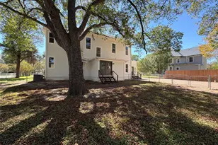 1012 W 3rd Ave, Corsicana, TX 75110 - Photo 37