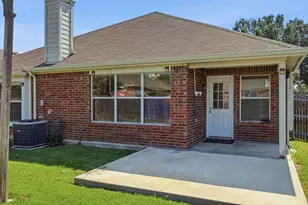 1029 Abigail Dr, Arlington, TX 76002 - Photo 7