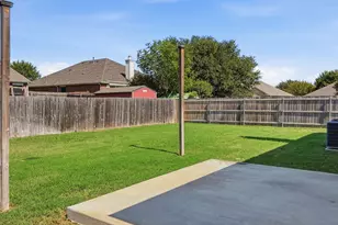 1029 Abigail Dr, Arlington, TX 76002 - Photo 9