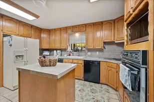 5203 Thunderbird Trail, De Cordova, TX 76049 - Photo 5