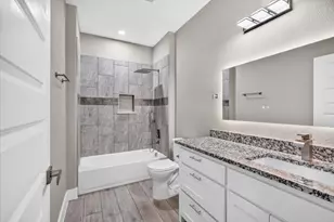 1093 Oak Ridge Dr, Oak Ridge, TX 75160 - Photo 17