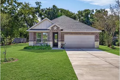 1093 Oak Ridge Drive, Oak Ridge, TX 75160 - Photo 1