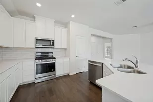 10516 Fountain Gate St, Aubrey, TX 76227 - Photo 5