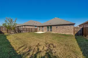 10516 Fountain Gate St, Aubrey, TX 76227 - Photo 19
