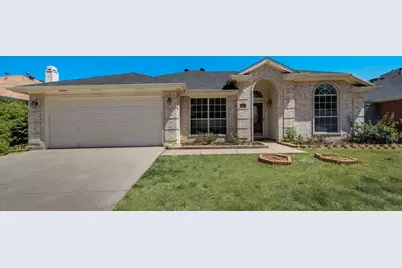 325 Crestview Drive, Arlington, TX 76018 - Photo 1