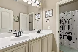2820 Mariposa Dr, Grand Prairie, TX 75054 - Photo 25