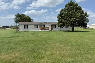 4040 Dillard Ct, Joshua, TX 76058 - Photo 1