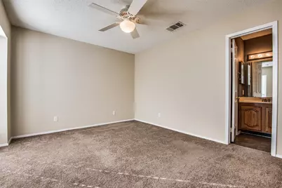 300 Canyon Lane, Irving, TX 75063 - Photo 9