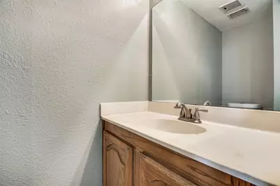 300 Canyon Lane, Irving, TX 75063 - Photo 3