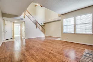300 Canyon Ln, Irving, TX 75063 - Photo 19