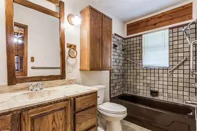 1114 Spur Trail, Granbury, TX 76049 - Photo 9