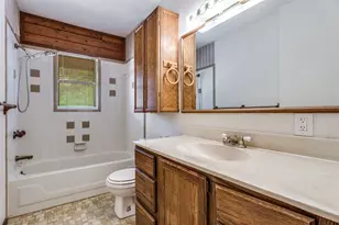1114 Spur Trail, Granbury, TX 76049 - Photo 11
