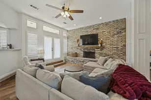 2709 Edinboro Dr, Arlington, TX 76012 - Photo 5
