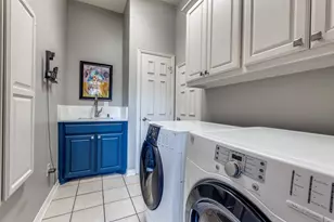 9352 Stratford Way, Dallas, TX 75220 - Photo 23