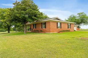 1802 Co Rd 428, Stephenville, TX 76401 - Photo 3